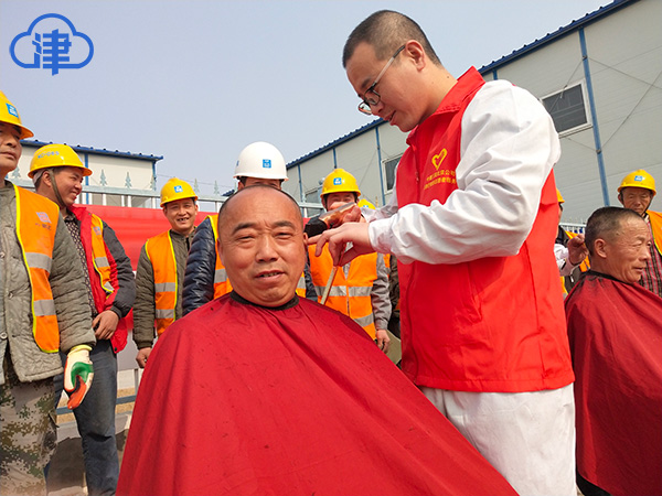 践行新时代雷锋精神 让志愿服务的爱心与温情洒遍津沽大地