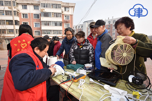 践行新时代雷锋精神 让志愿服务的爱心与温情洒遍津沽大地