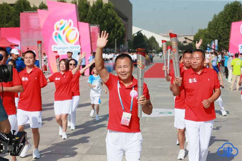 残运会火炬传递首日活动圆满结束 圣火19日前往西青静海武清北辰继续传递