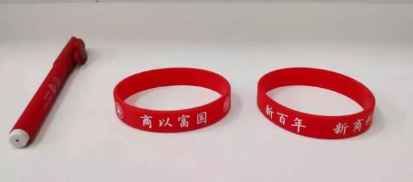 南开最靓的仔刷屏！不这样都不好意思说自己是南开人...