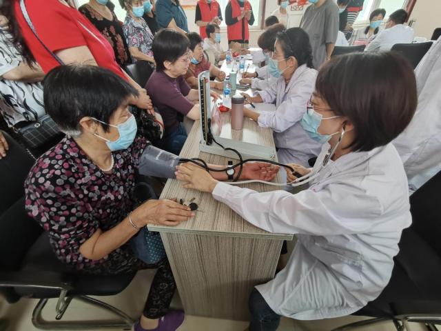 我为群众办实事丨传承岐黄风采 服务社区居民