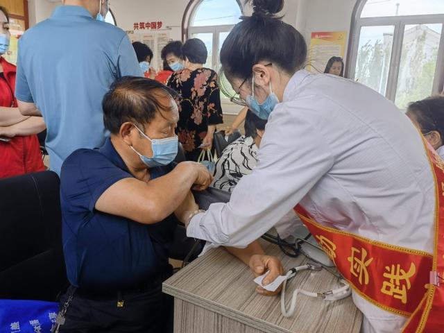 我为群众办实事丨传承岐黄风采 服务社区居民