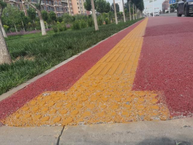 用“海绵”为城市筑坝