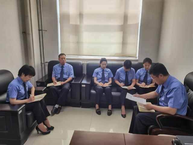 静海榜样丨这个服务大厅里，每天都有温暖的故事在上演……