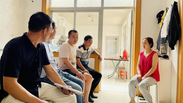 致敬脱贫攻坚典型丨三年！他们让这个村变了个样……