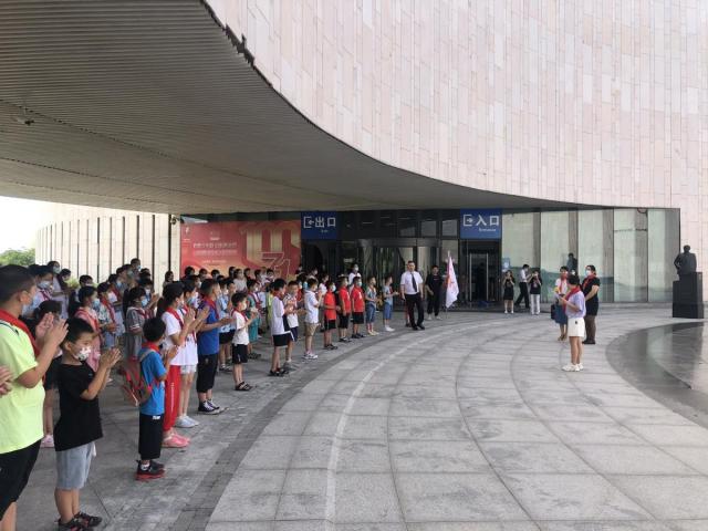 当萨马兰奇纪念馆遇见红领巾夏令营，孩子们的快乐你无法想象……