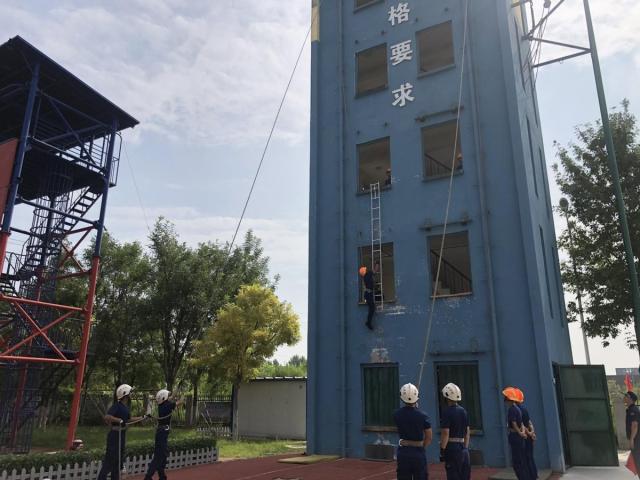 300余家微型消防站守护静海！一场比武，这支救援“轻骑兵”火力全开