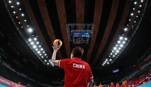 今天，郎平卸任了！可你不知道，她把对中国排球的期望留在了静海