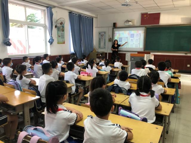 “神兽”回笼！看静海娃的“开学第一课”，聊的啥？