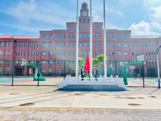 童心向党迎国庆 逐梦扬帆正青春