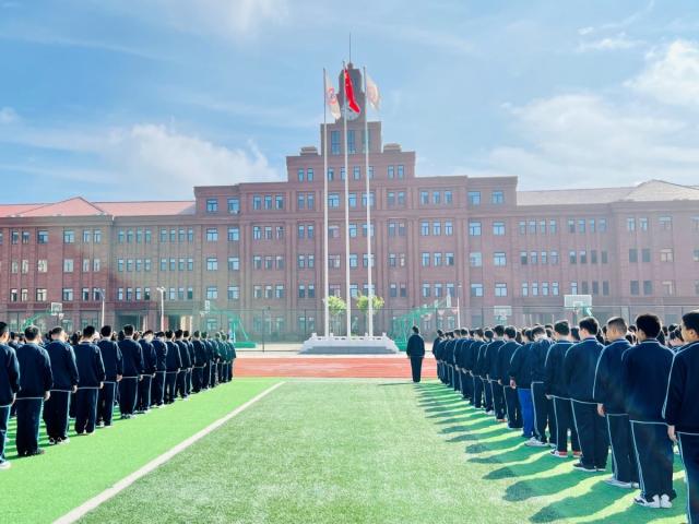 童心向党迎国庆 逐梦扬帆正青春