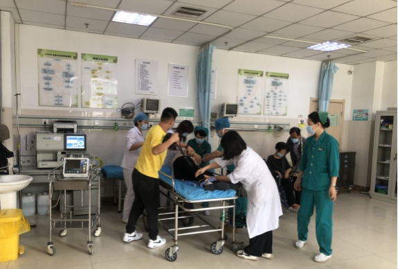 祖国颂丨1400人！为生命坚守