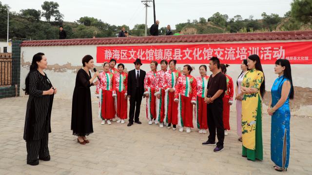 静海融媒记者在镇原丨相隔千里的文艺联动 为新中国生日献礼
