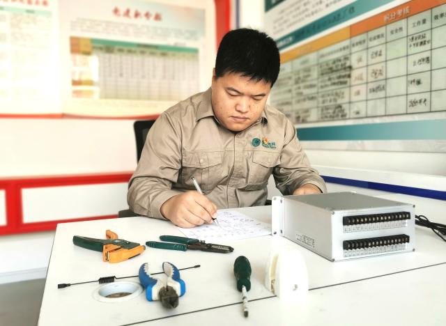 向电力人致敬！灯火通明的背后，是责任和坚守……