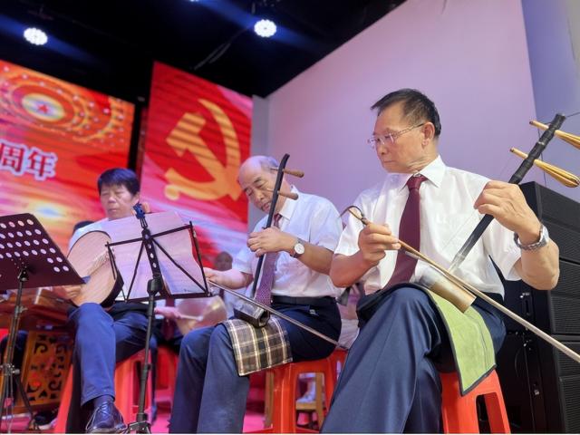 红心向党！庆“七一”活动进行中……