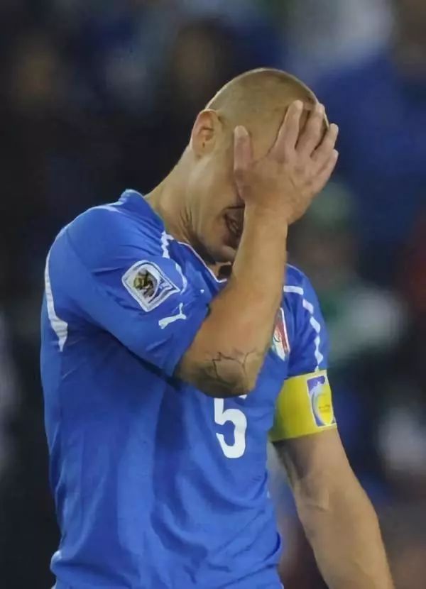 【嗨啦哨·罗宋汤】哭吧哭吧!备好纸巾,世界杯进入"泪桥"模式!